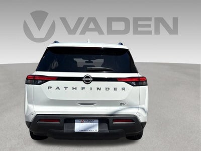 2024 Nissan Pathfinder SV