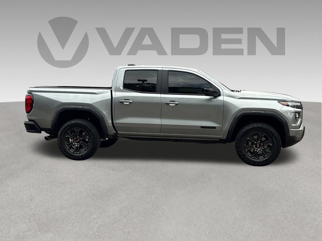 2024 GMC Canyon Base