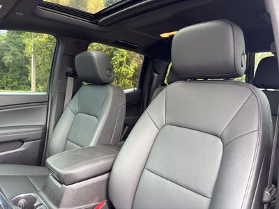 2024 GMC Canyon Base