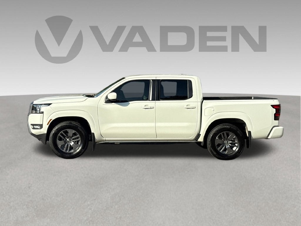 2025 Nissan Frontier Base