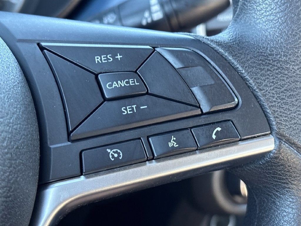 2025 Nissan Versa Base