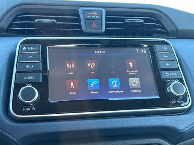 2025 Nissan Versa Base