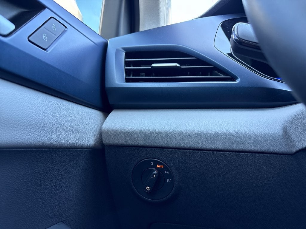 2022 Volkswagen Taos Base