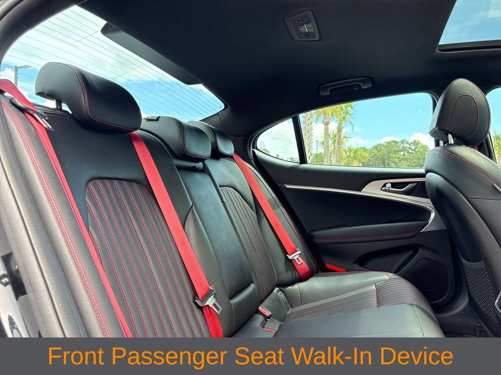 2023 Genesis G70 Base