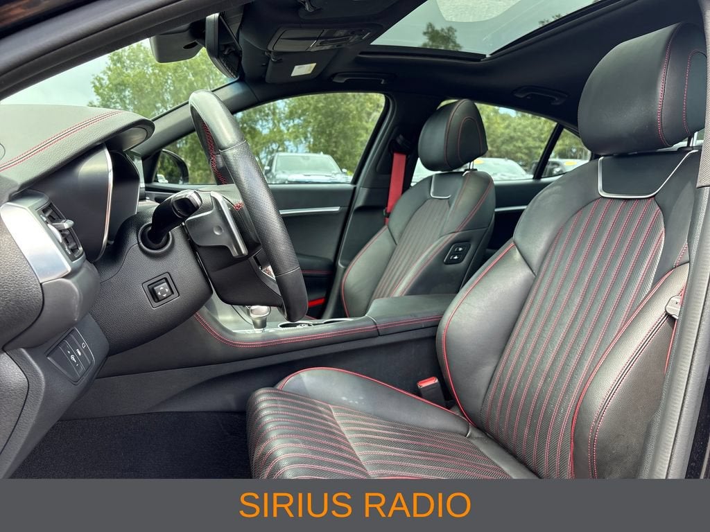 2023 Genesis G70 Base