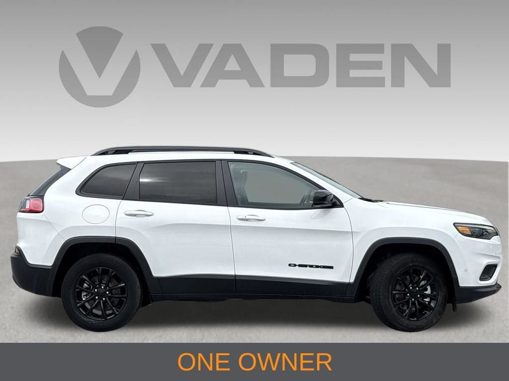 2023 Jeep Cherokee Base