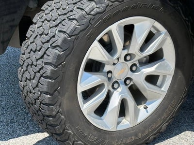 2024 Chevrolet Silverado 1500 Custom