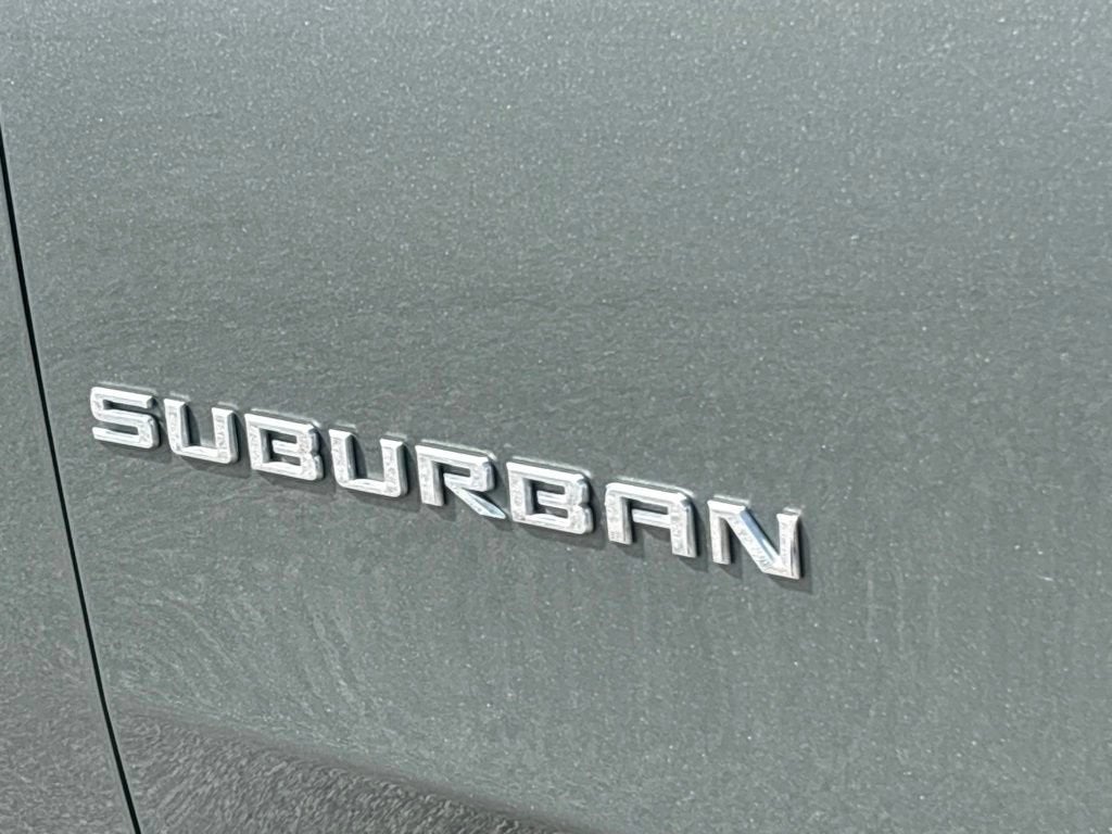 2023 Chevrolet Suburban Base