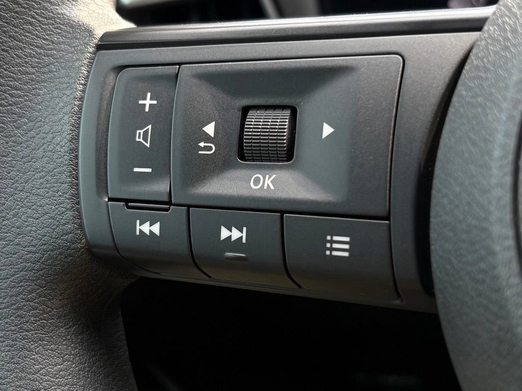 2026 Nissan Kicks Base