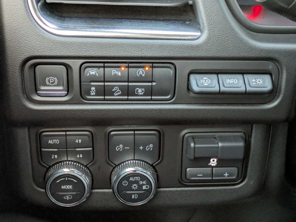 2023 GMC Yukon AT4