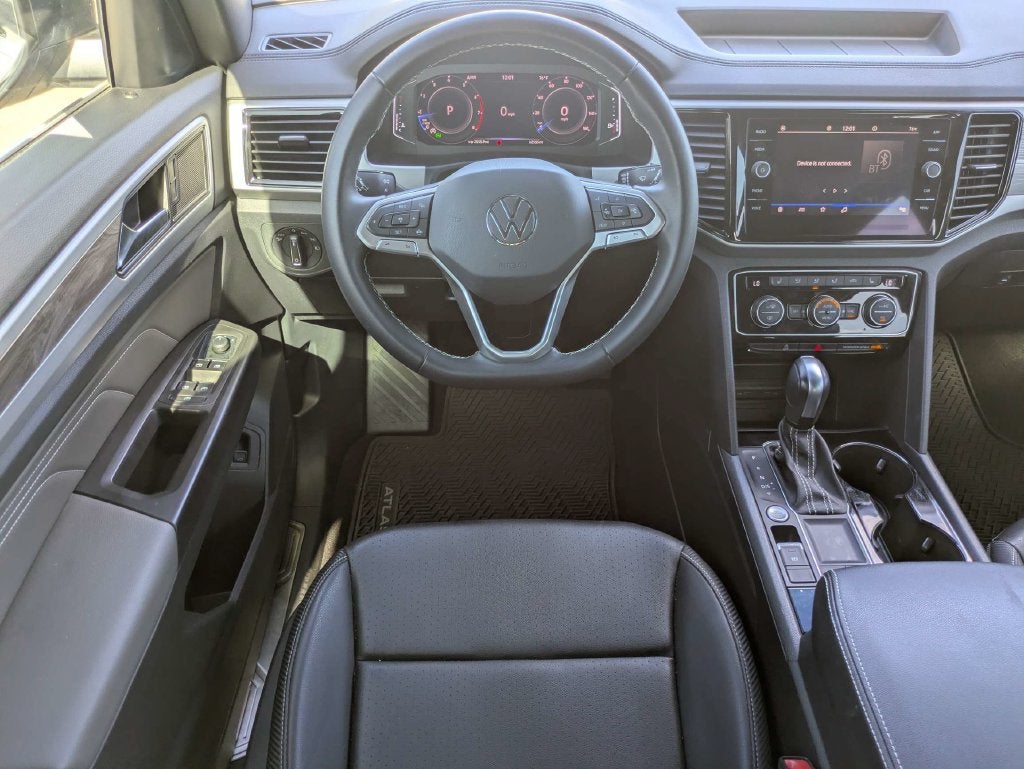 2023 Volkswagen Atlas Cross Sport 2.0T SE w/Technology