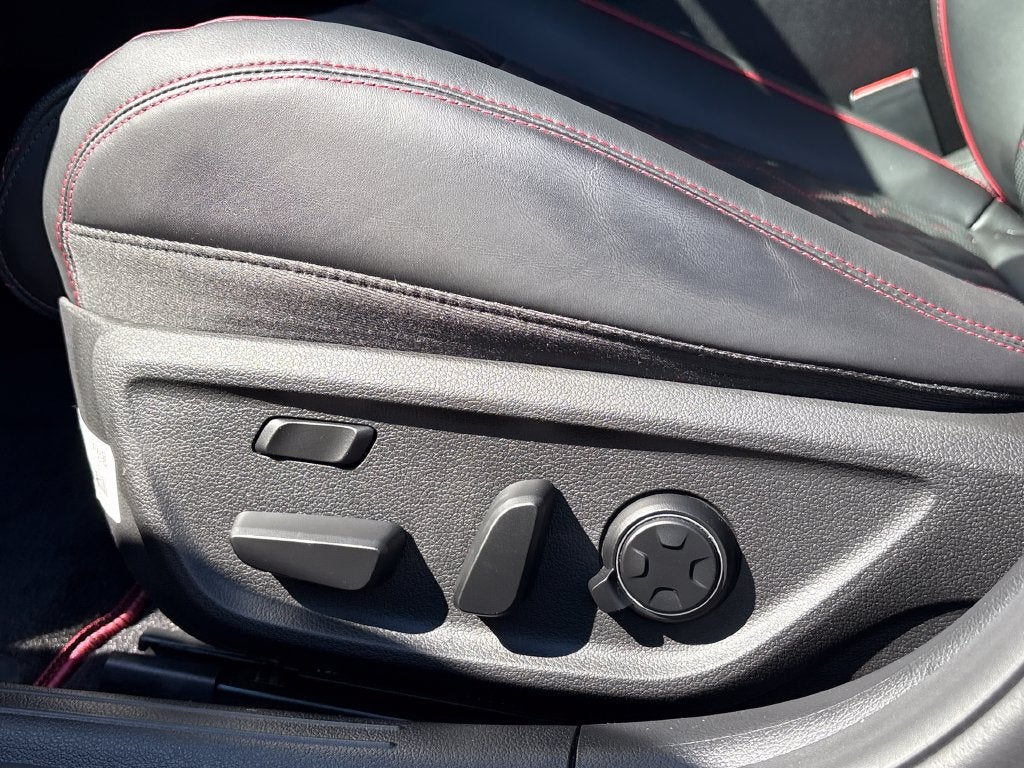 2025 Genesis G70 3.3T Sport Advanced