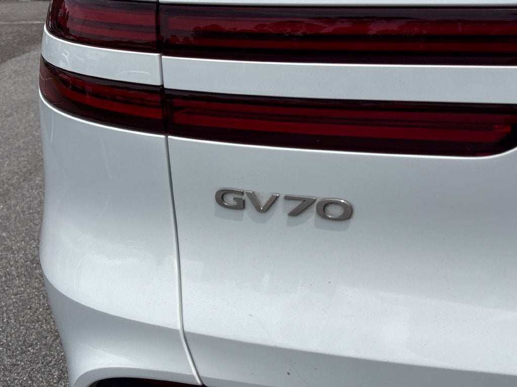 2023 Genesis GV70 2.5T