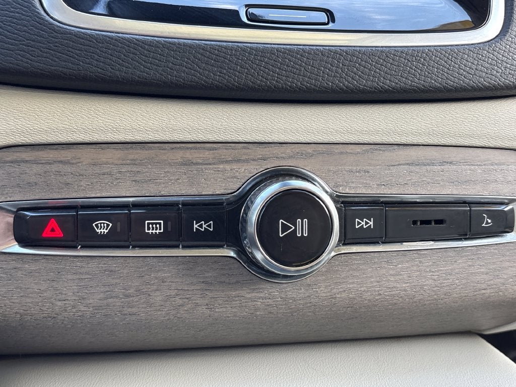 2023 Volvo XC90 B6 Plus 7-Seater