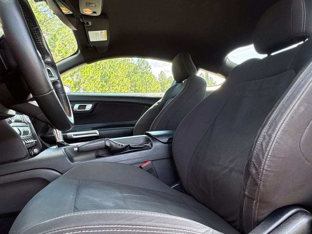 2020 Ford Mustang EcoBoost