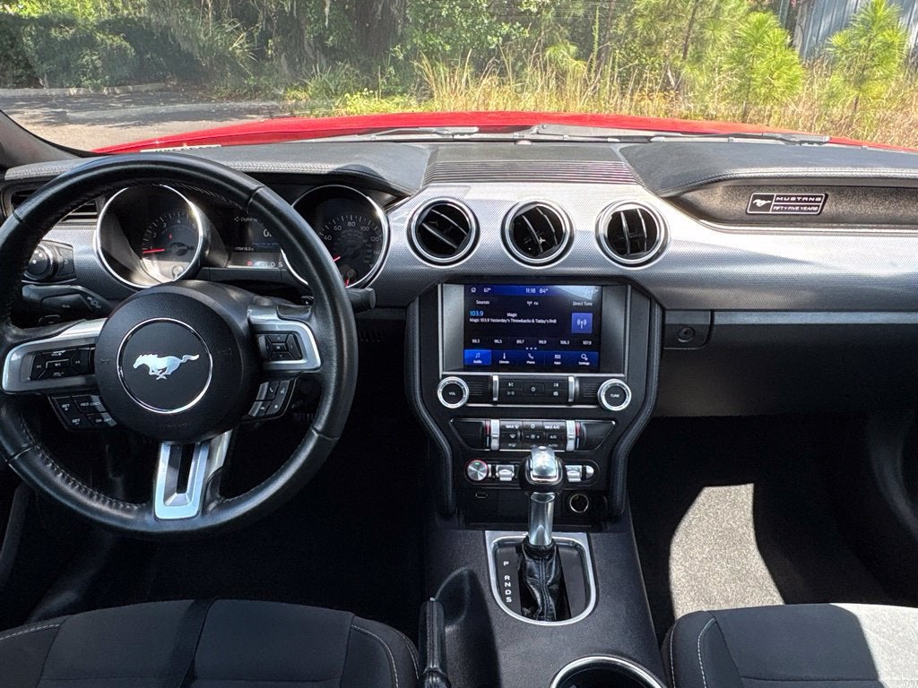 2020 Ford Mustang EcoBoost