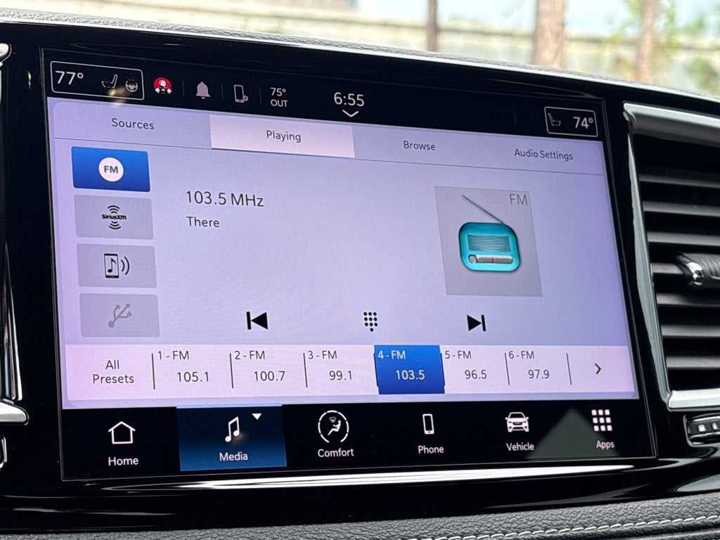 2024 Chrysler Pacifica Touring