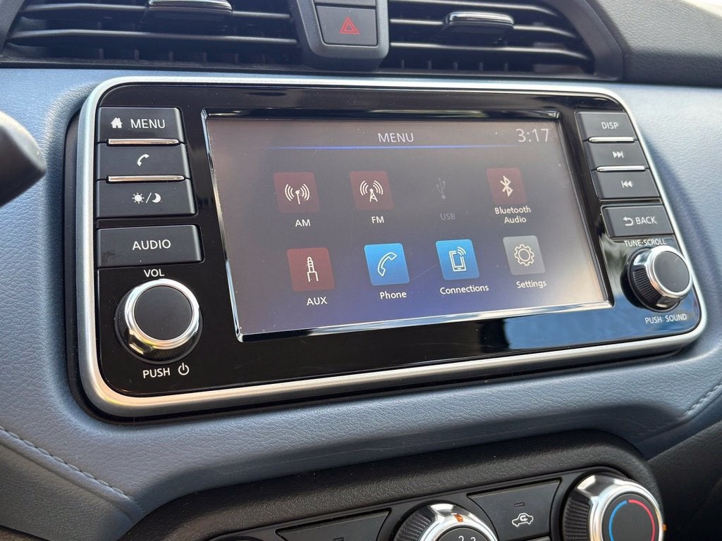 2025 Nissan Versa SV